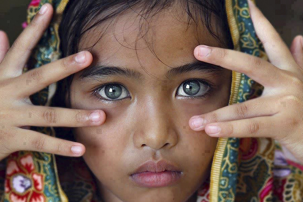 Niña de ojos lindos